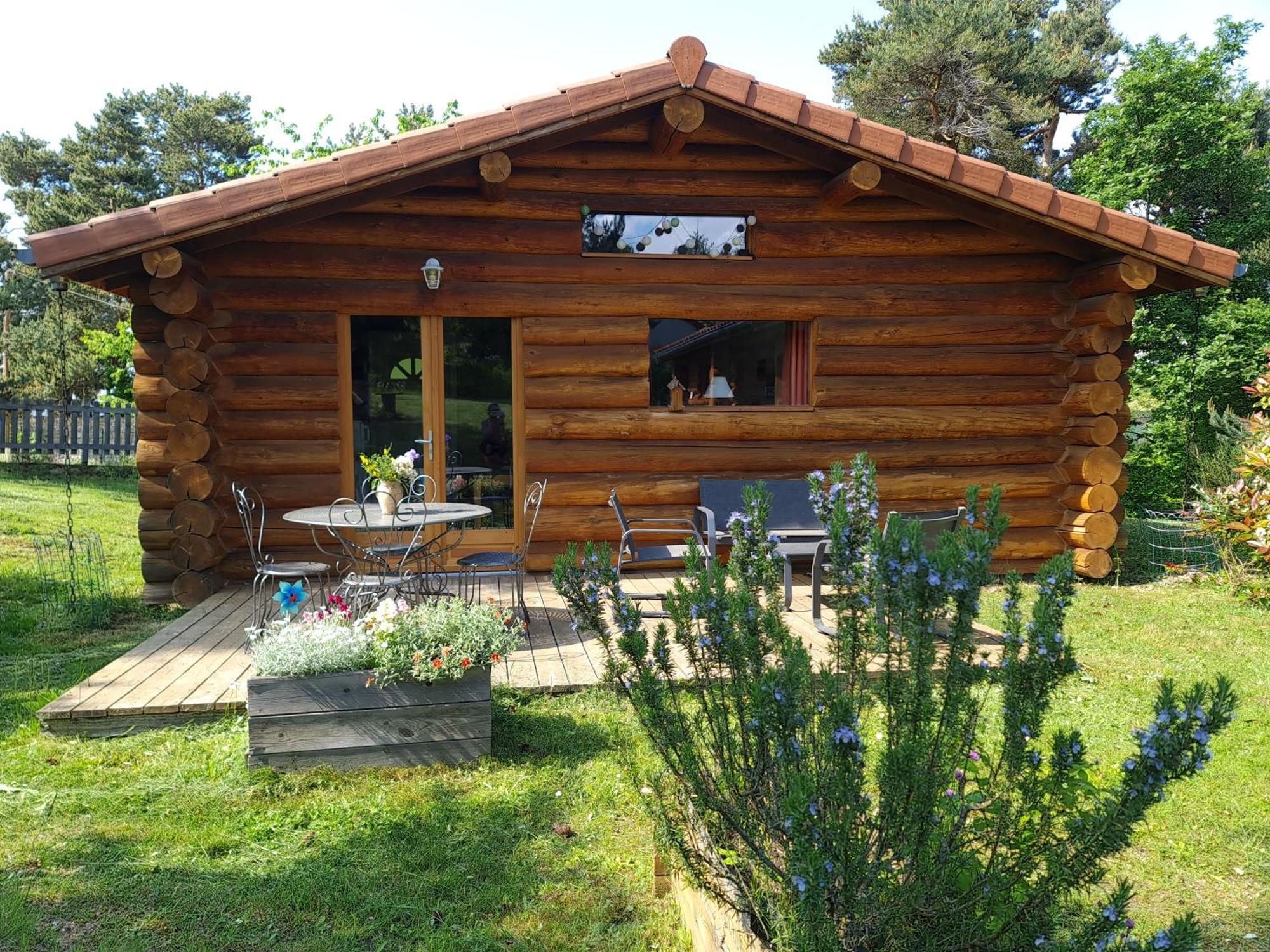 Pialous:Chalet en rondins avec Espace Détente La Chapelle-d'Aurec Esterno foto
